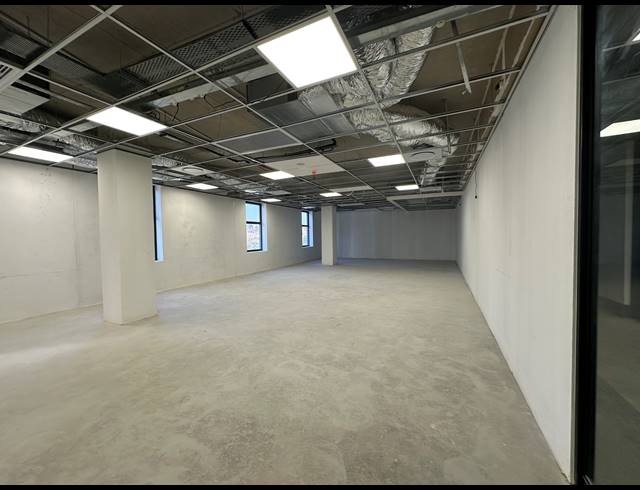 178M² OFFICE TO LET IN GLENADRIENNE